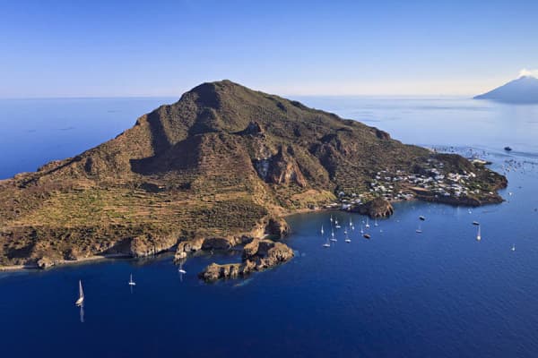 Exploring the Enchanting Aeolian Islands: Your Ultimate Travel Guide