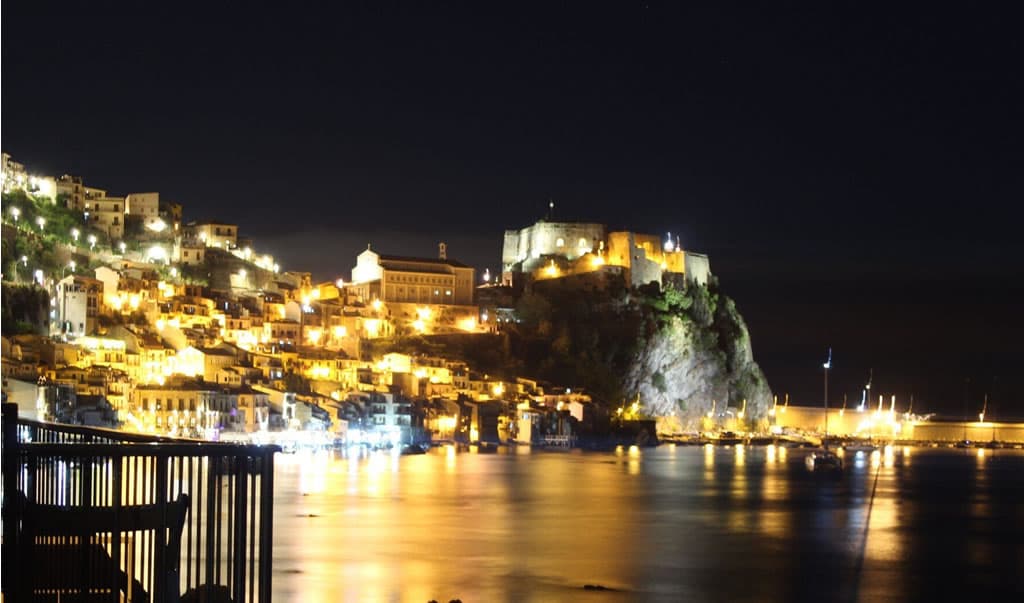 Scilla By Night Tour from Bagnara Calabra to Scilla