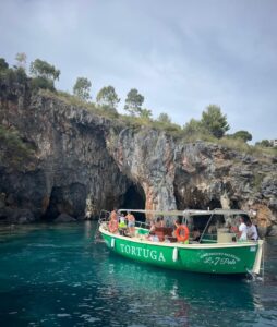Barca-Tortuga-Gite-in-barca-da-Scalea