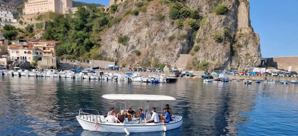 Tour giornalieri in barca a Scilla