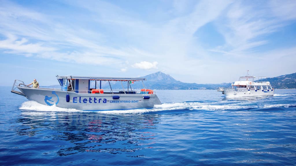 Escursione in barca costa di Maratea da San Nicola Arcella Navi