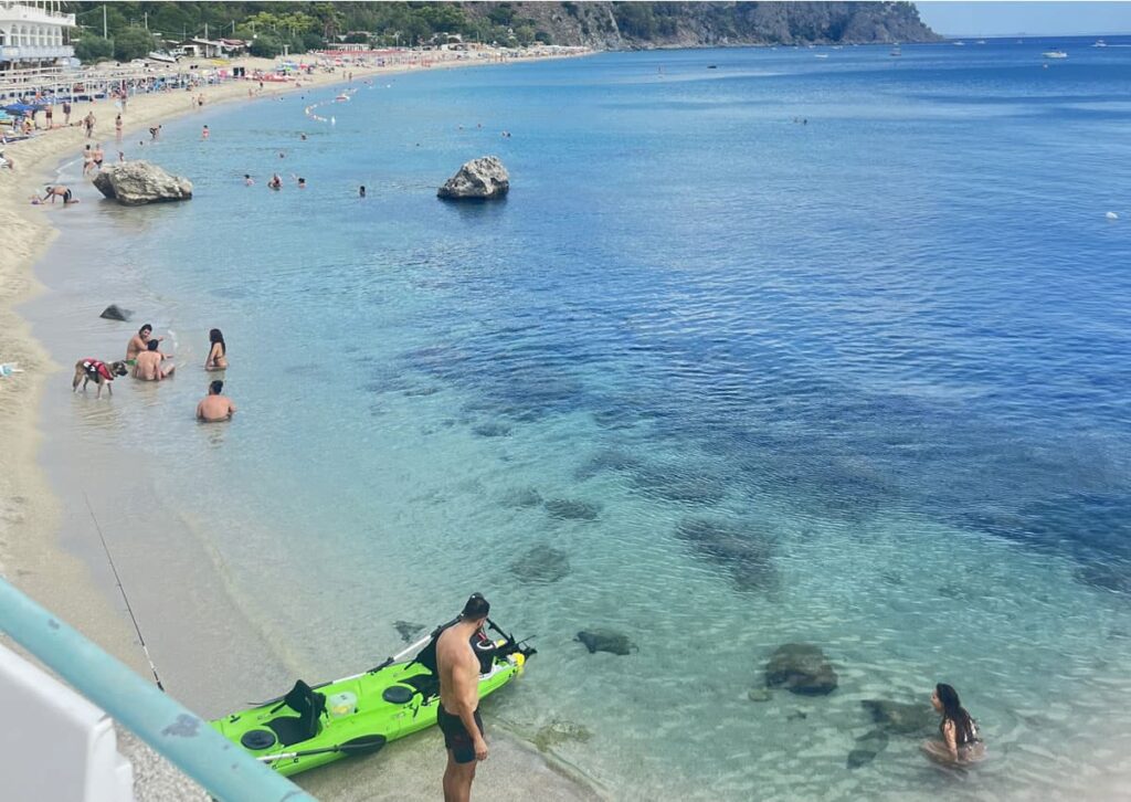 Escursioni in barca da Isca sullo Ionio sulla Costa degli Aranci Caminia