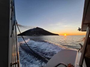 Stromboli by Night tramonto
